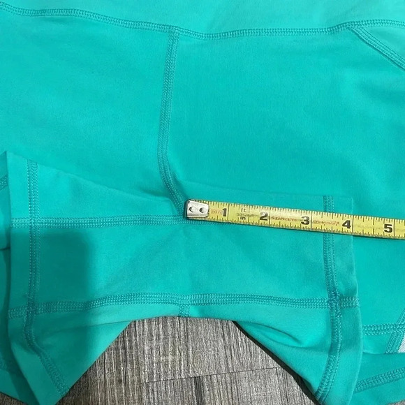 Born Primitive - Booty Activewear Shorts - Size XL - Bluish/Green - Picture 6 of 9